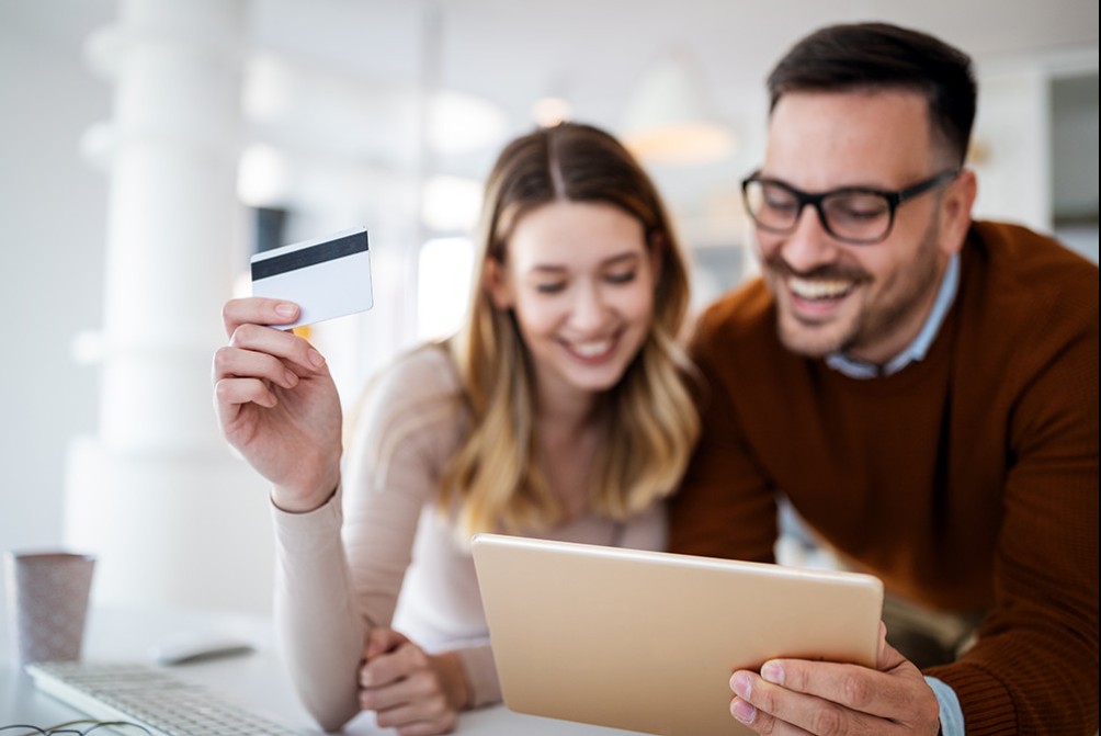 Impatto del COVID sull'e-commerce: tendenze e crescita post-pandemia